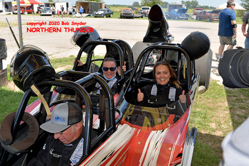 Three-seater dragster