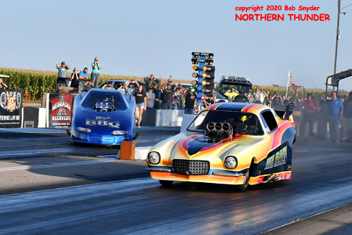 (near lane) Keith Jackson - 'High Heaven' vs (far lane) Daniel Butherus - 'Ratatude'